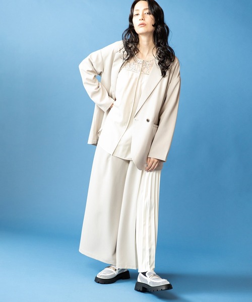 OSMOSIS(オズモーシス)の「2WAYレース切替ブラウス(シャツ/ブラウス・レディース・ブラック/ブルーグレー/アイボリー・ONE SIZE)」の11枚目の写真