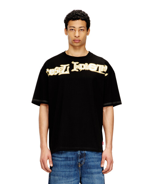 DIESEL(ディーゼル)の「メンズ リラックスフィットTシャツ T-BOXT-V3(Tシャツ/カットソー・メンズ・ホワイト/ブラック・XX-LARGE/X-SMALL/SMALL/X-LARGE/XXX-LARGE/LARGE/MEDIUM)」の10枚目の写真