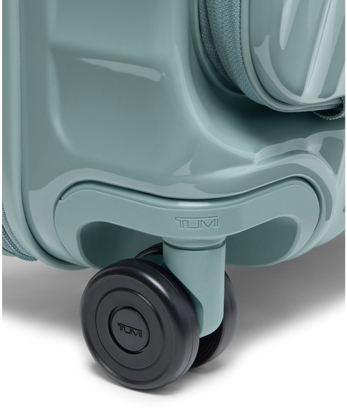 TUMI(トゥミ)の「19 DEGREE フロント・アクセス・エクスパンダブル・キャリーオン スーツケース(機内持ち込みサイズ) 1泊~3泊程度(スーツケース/キャリーバッグ・レディース・グリーン系その他・FREE)」の2枚目の写真