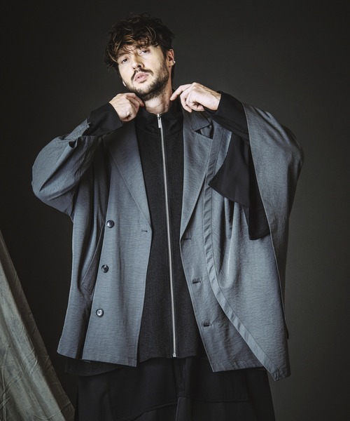 NO ID.（ノーアイディ）の「【NO ID.】Asymmetry Double Breasted Coat / アシンメトリー ダブル ブレスト コート（その他アウター・メンズ・ブラック/グレー/その他23・ONE SIZE）」の4枚目の写真