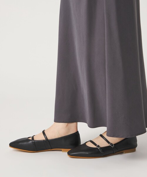 ODETTE E ODILE(オデットエオディール)の「【WEB限定】2ベルト フラット10■(パンプス・レディース・オフホワイト/シルバー/ブラック・23cm/22.5cm/22cm/24.5cm/24cm/23.5cm)」の21枚目の写真