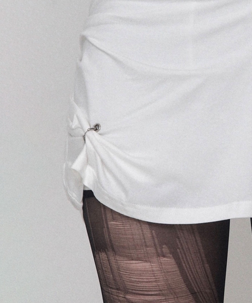 ETRE AU SOMMET(エトレオソメ)の「ピアスドレープセットアップロングスリーブ(アイボリー)(Tシャツ/カットソー・レディース・その他・FREE)」の4枚目の写真