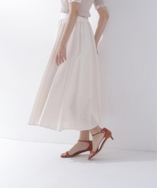 NATURAL BEAUTY BASIC(ナチュラルビューティーベーシック)の「【sweet掲載】◇【ちょうど、いい服】ふんわり春風フレアスカート(スカート・レディース・ベージュ/ネイビー/ラベンダー・LARGE/MEDIUM/SMALL/P/S)」の1枚目の写真