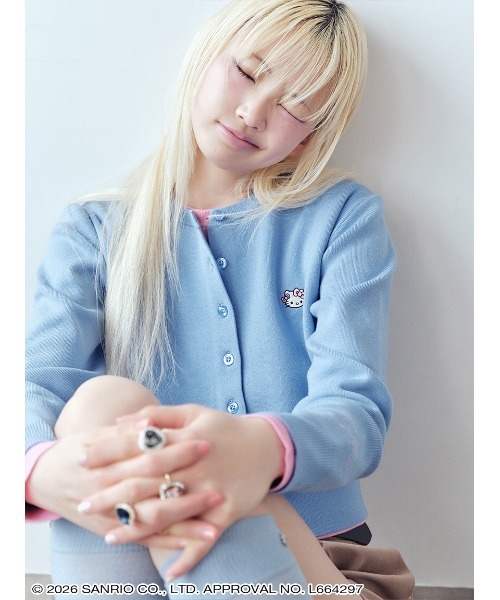 sanrio house（サンリオハウス）の「【HELLO KITTY】クルーネックワンポイントカーディガン（カーディガン/ボレロ・レディース・ブルー/その他/ライム/ピンク・F）」の13枚目の写真