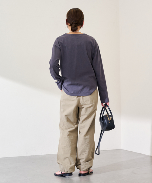 FRAMeWORK(フレームワーク)の「TOP KHAKI/トップカーキ パラシュートパンツ(カーゴパンツ・レディース・カーキ/ホワイト系その他・FREE)」の21枚目の写真