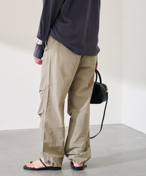 TOP KHAKI/トップカーキ パラシュートパンツ（カーゴパンツ