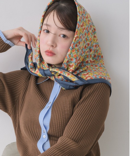 RETRO GIRL(レトロガール)の「マルチアソート柄スカーフ(バンダナ/スカーフ・レディース・ブルー系その他/ホワイト系その他/ブラック系その他/ブラウン系その他・ONE SIZE)」の4枚目の写真