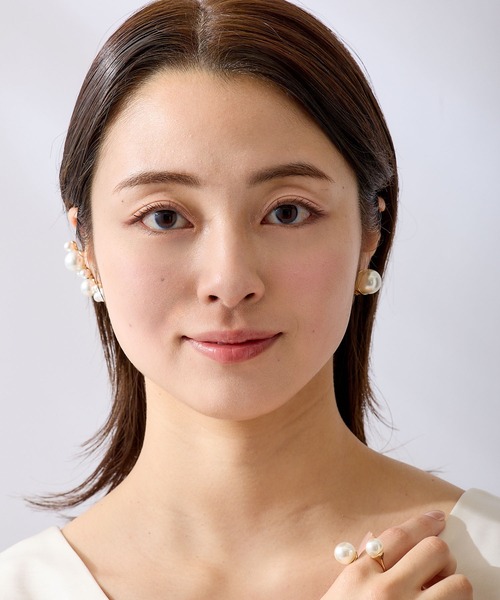 CALIN STANDARD(カリンスタンダード)の「◆◆金属アレルギー対応◆◆〈ecru〉エアリーパールイヤリング(イヤリング・レディース・ゴールド・FREE)」の7枚目の写真
