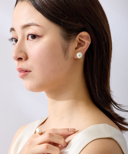 CALIN STANDARD(カリンスタンダード)の「◆◆金属アレルギー対応◆◆〈ecru〉エアリーパールイヤリング(イヤリング・レディース・ゴールド・FREE)」の9枚目の写真