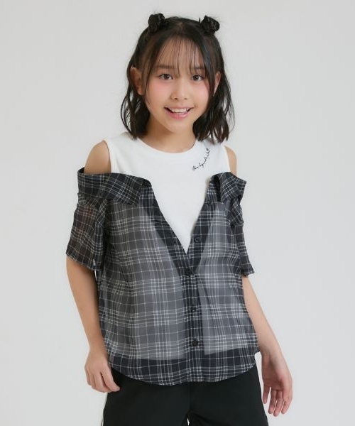 PINK-latte（ピンクラテ）の「肩あきシアーチェックドッキングシャツ（シャツ/ブラウス・キッズ・オフホワイト/サックスブルー/ライトピンク/ブラック・130cm/120cm/160cm/150cm/140cm）」の2枚目の写真
