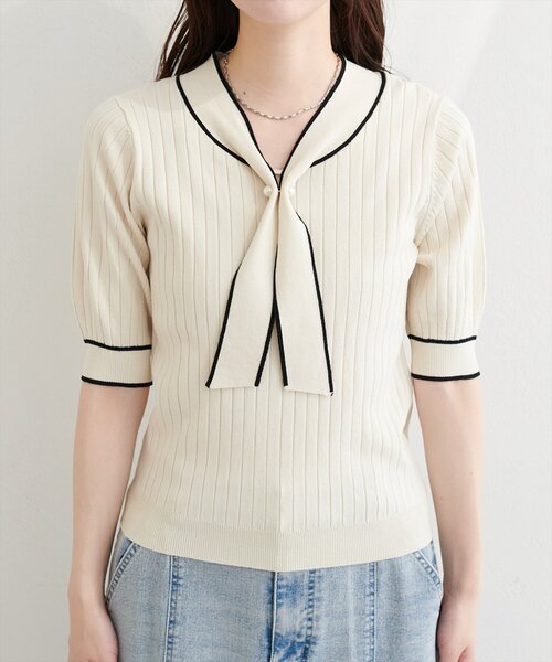 natural couture(ナチュラルクチュール)の「パール付きボータイバイカラーニット(ニット/セーター・レディース・オフホワイト/サックスブルー/ピンク/ネイビー/ラベンダー・FREE)」の10枚目の写真