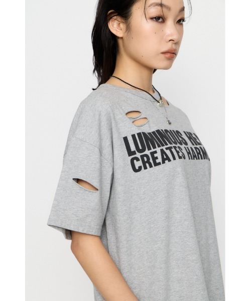 LAGUA GEM(ラグアジェム)の「CRASH LETTER OVER Tシャツ(Tシャツ/カットソー・レディース・ホワイト/杢グレー/ターコイズブルー・FREE)」の4枚目の写真