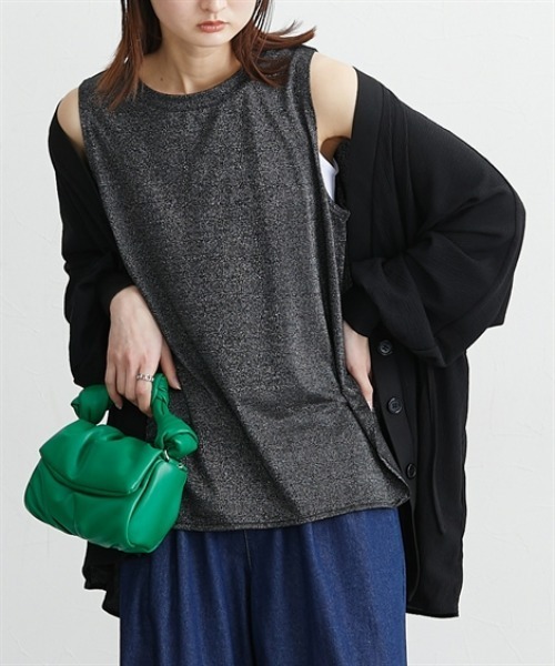 nissen(ニッセン)の「ラメニットソーラウンドヘムタンクトップ(Tシャツ/カットソー・レディース・ブラック/オフホワイト・M/L/LL)」の8枚目の写真