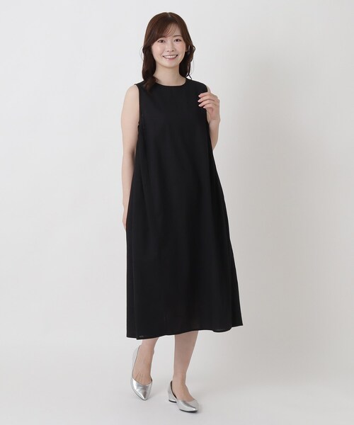one'sterrace(ワンズテラス)の「綿麻 サイドギャザー ノースリーブワンピース(ワンピース・レディース・ベージュ系8/ブラック系8/レッド系9・02)」の2枚目の写真
