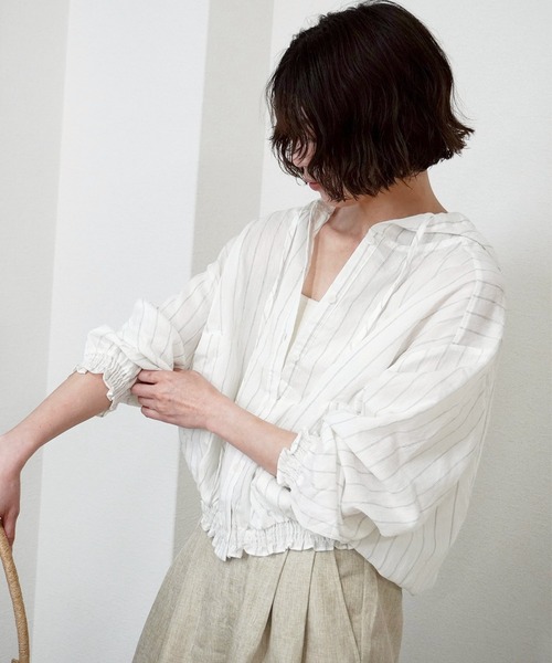 gossara(ゴサラ)の「【売れ筋アイテム】フード付ストライプシアーシャツ(シャツ/ブラウス・レディース・ベージュ/アイボリー・FREE)」の8枚目の写真