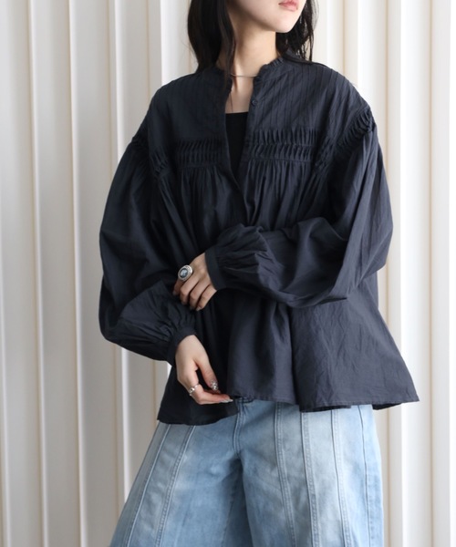 YENNA(イェンナ)の「インド綿エアリーボリュームスリーブタックデザインシアーブラウス(シャツ/ブラウス・レディース・スミクロ/ホワイト・FREE)」の18枚目の写真