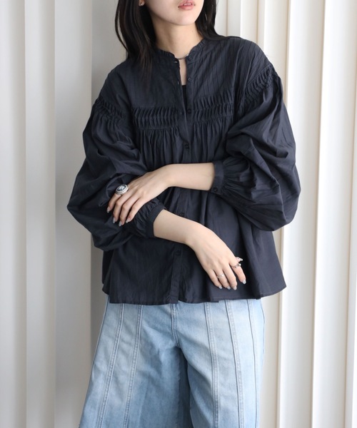 YENNA(イェンナ)の「インド綿エアリーボリュームスリーブタックデザインシアーブラウス(シャツ/ブラウス・レディース・スミクロ/ホワイト・FREE)」の15枚目の写真