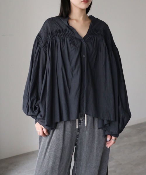 YENNA(イェンナ)の「インド綿エアリーボリュームスリーブタックデザインシアーブラウス(シャツ/ブラウス・レディース・スミクロ/ホワイト・FREE)」の14枚目の写真