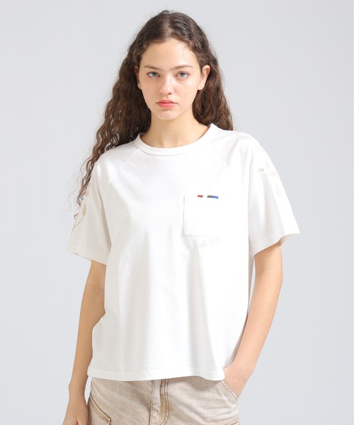 AVIREX(アヴィレックス)の「《直営店限定》HAND STITCHED STYLE T-SHIRT(Tシャツ/カットソー・レディース・オフホワイト/チャコールグレー・F)」の1枚目の写真