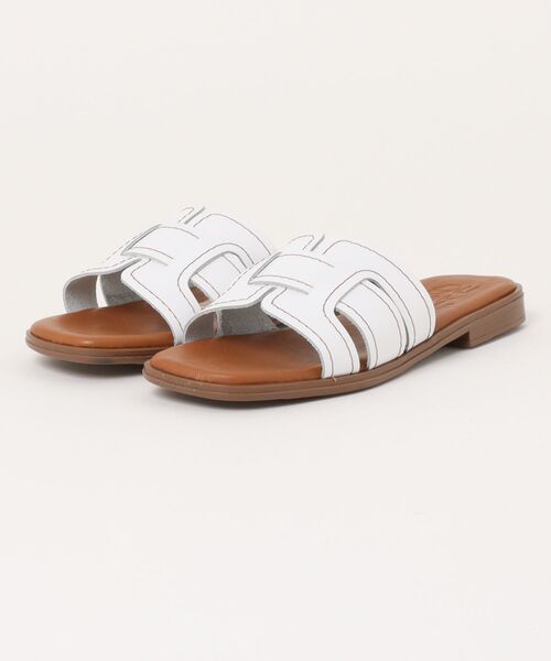 inter-chaussures(インターショシュール)の「【Oh my Sandals】ステッチフラットミュールサンダル(E62204)(サンダル・レディース・ブラック/ホワイト/キャメル/ライトグリーン・35/36/37/38)」の18枚目の写真