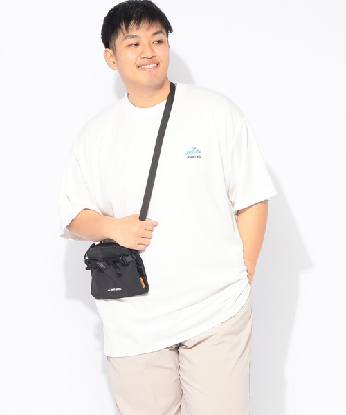B&T CLUB(ビーティークラブ)の「ヒヤテック Tシャツ 半袖 PHOTO SURF メンズ 大きいサイズ ヒヤテック バックプリント クルーネック B&T CLUB (ビーアンドティークラブ)(Tシャツ/カットソー・メンズ・ブラック/ホワイト・X3(6L~7L)/X1(3L~4L)/X2(4L~5L)/X4(8L~9L))」の3枚目の写真