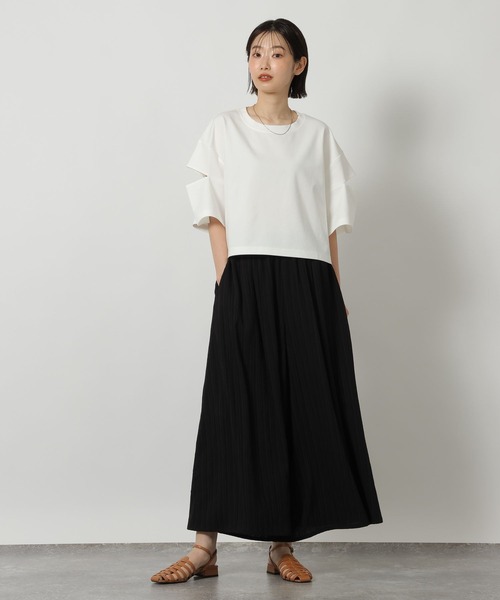 LAKOLE(ラコレ)の「異素材カットアウトT / 668344(Tシャツ/カットソー・レディース・オフホワイト/セージグリーン/ブラック・FREE)」の4枚目の写真