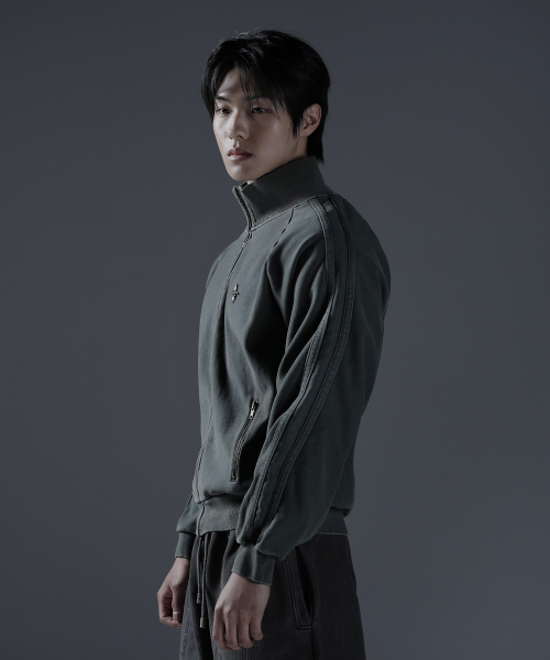 CARMID（カミド）の「アンティックピグメントジャージ [オリーブグリーン]（ナイロンジャケット・メンズ・その他・1/2/3）」の7枚目の写真