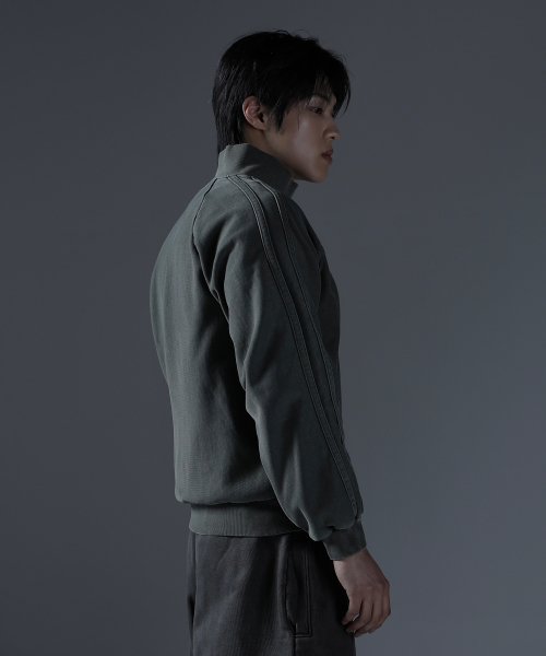 CARMID（カミド）の「アンティックピグメントジャージ [オリーブグリーン]（ナイロンジャケット・メンズ・その他・1/2/3）」の9枚目の写真