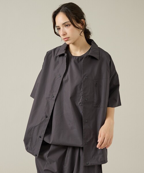 JEMORGAN（ジェーイーモーガン）の「【JEMORGAN / ジェーイーモーガン】Air Fiber Coach Shirt / エアファイバー コーチシャツ（JQ582-23）（シャツ/ブラウス・メンズ・チャコールグレー/ベージュ/ブラック・XL/L/M）」の5枚目の写真