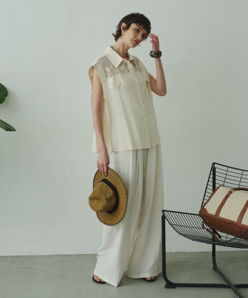 Plumel(プルメル)の「Lace Scallop Linen French Sleeve Shirt / リネン混スカラップレースフレンチシャツ(シャツ/ブラウス・レディース・アイボリー/ブラック・MEDIUM)」の16枚目の写真