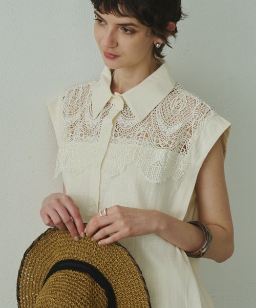 Plumel(プルメル)の「Lace Scallop Linen French Sleeve Shirt / リネン混スカラップレースフレンチシャツ(シャツ/ブラウス・レディース・アイボリー/ブラック・MEDIUM)」の10枚目の写真