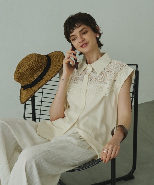 Plumel(プルメル)の「Lace Scallop Linen French Sleeve Shirt / リネン混スカラップレースフレンチシャツ(シャツ/ブラウス・レディース・アイボリー/ブラック・MEDIUM)」の13枚目の写真