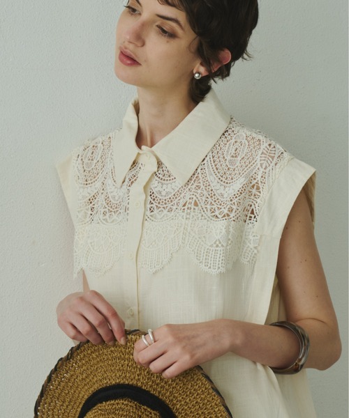 Plumel(プルメル)の「Lace Scallop Linen French Sleeve Shirt / リネン混スカラップレースフレンチシャツ(シャツ/ブラウス・レディース・アイボリー/ブラック・MEDIUM)」の9枚目の写真