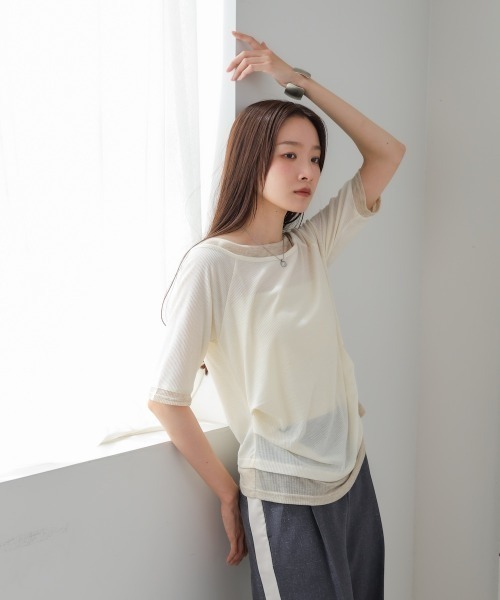 Bab（バブ）の「前後2WAYレイヤードオフショル風カットトップス（Tシャツ/カットソー・レディース・ライトグレー/アイボリー・FREE）」の11枚目の写真