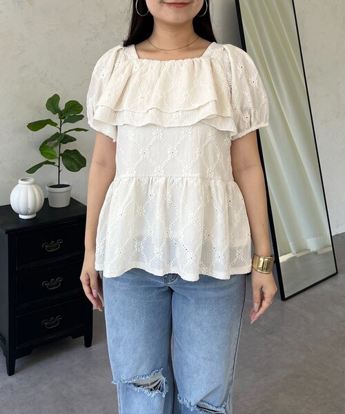 prose verse(プロズヴェール)の「レースフリルカットペプラムトップス(Tシャツ/カットソー・レディース・ブラック/サックスブルー/オフホワイト・MEDIUM/LARGE)」の21枚目の写真