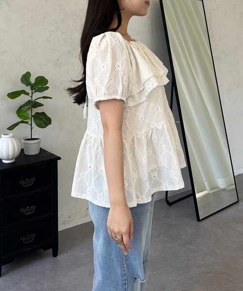 prose verse(プロズヴェール)の「レースフリルカットペプラムトップス(Tシャツ/カットソー・レディース・ブラック/サックスブルー/オフホワイト・MEDIUM/LARGE)」の22枚目の写真