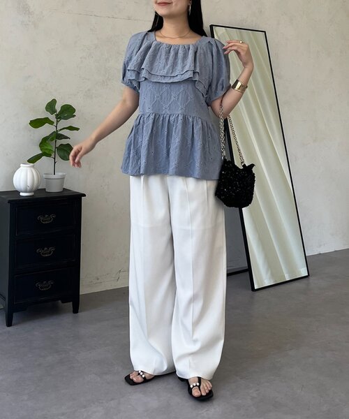 prose verse(プロズヴェール)の「レースフリルカットペプラムトップス(Tシャツ/カットソー・レディース・ブラック/サックスブルー/オフホワイト・MEDIUM/LARGE)」の4枚目の写真