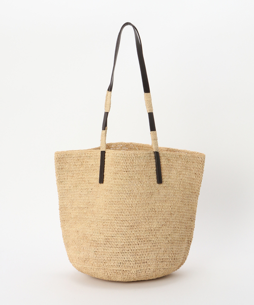 MADE IN MADA（メイドインマダ）の「【MADE IN MADA /メイドインマダ】ALICE M LEATHER STRAP BAG（ショルダーバッグ・レディース・ベージュ・FREE）」の4枚目の写真