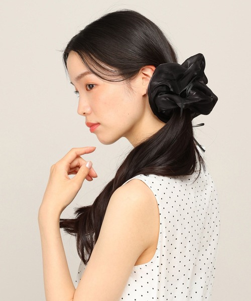 Heather(ヘザー)の「ドットリボンシュシュ 855987(シュシュ・レディース・アイボリー/ブラック・ONE SIZE)」の2枚目の写真