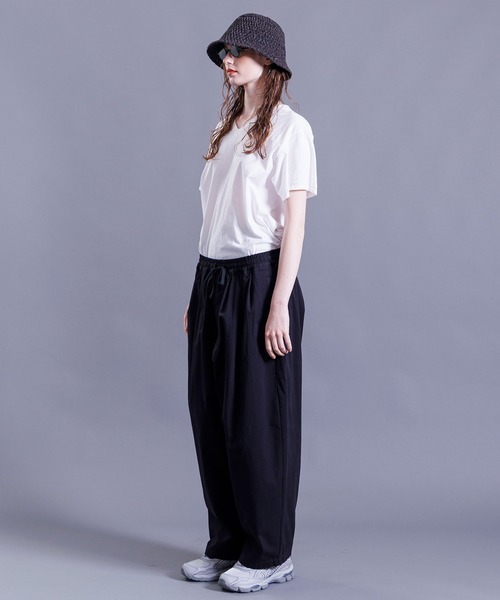 my beautiful landlet(マイビューティフルランドレット)の「【my beautiful landlet】 HIGH COUNT COTTON TWILL WIDE EASY PANTS(その他パンツ・メンズ・ブラック・2/1/0)」の8枚目の写真