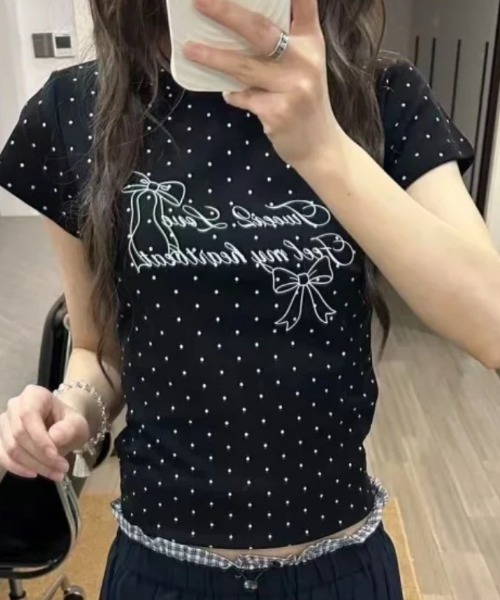 DIAVEL(ディアベル)の「ドット柄リボンロゴコンパクトTシャツ(Tシャツ/カットソー・レディース・ブラック・M)」の14枚目の写真