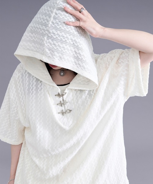 Ellno Loset(エルノロゼット)の「ファイヤーマンバックルカノコパーカー(パーカー・メンズ・ブラック/アイボリー・LARGE/MEDIUM)」の2枚目の写真