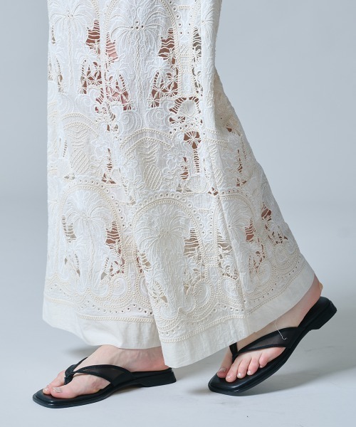DOUBLE STANDARD CLOTHING(ダブルスタンダードクロージング)の「コットンブロードレース刺繍ワイドパンツ(その他パンツ・レディース・キナリ/ブラック・36/38)」の12枚目の写真