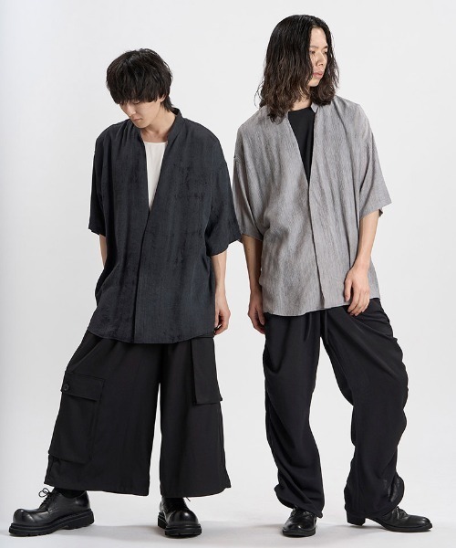 NO ID.(ノーアイディ)の「mhs2662-ハーフスリーブVネックBIG-SH シャツ(458006-506S)(シャツ/ブラウス・メンズ・ホワイト/ブラック/グレー・ONE SIZE)」の21枚目の写真