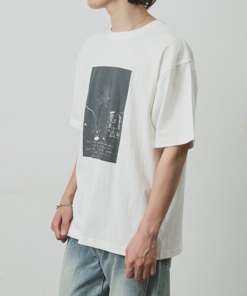 COLONY 2139(コロニートゥーワンスリーナイン)の「スクエアフォトプリントTシャツ(Tシャツ/カットソー・メンズ・レッド/ホワイト/ブラック・MEDIUM/LARGE)」の10枚目の写真