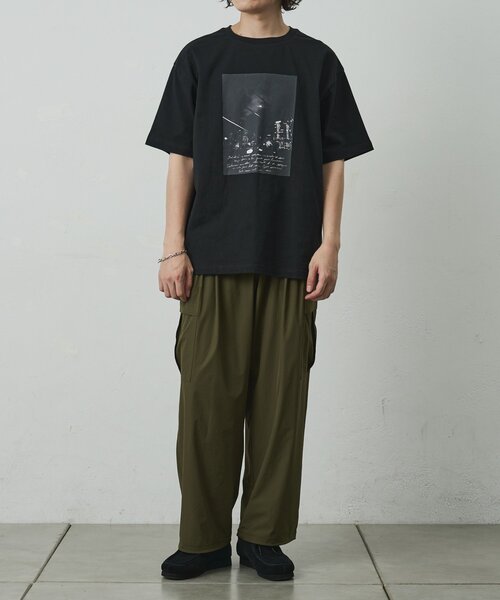 COLONY 2139(コロニートゥーワンスリーナイン)の「スクエアフォトプリントTシャツ(Tシャツ/カットソー・メンズ・レッド/ホワイト/ブラック・MEDIUM/LARGE)」の7枚目の写真