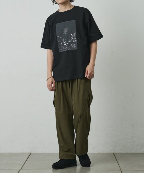 COLONY 2139(コロニートゥーワンスリーナイン)の「スクエアフォトプリントTシャツ(Tシャツ/カットソー・メンズ・レッド/ホワイト/ブラック・MEDIUM/LARGE)」の8枚目の写真