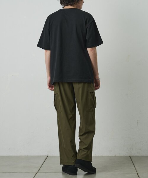 COLONY 2139(コロニートゥーワンスリーナイン)の「スクエアフォトプリントTシャツ(Tシャツ/カットソー・メンズ・レッド/ホワイト/ブラック・MEDIUM/LARGE)」の9枚目の写真