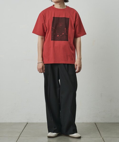 COLONY 2139(コロニートゥーワンスリーナイン)の「スクエアフォトプリントTシャツ(Tシャツ/カットソー・メンズ・レッド/ホワイト/ブラック・MEDIUM/LARGE)」の15枚目の写真