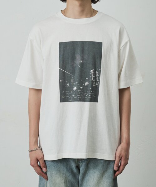 COLONY 2139(コロニートゥーワンスリーナイン)の「スクエアフォトプリントTシャツ(Tシャツ/カットソー・メンズ・レッド/ホワイト/ブラック・MEDIUM/LARGE)」の19枚目の写真